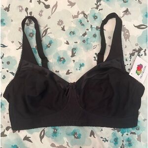 New 40C Fruit of the Loom bra